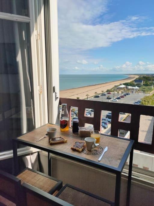Studio De La Mer A Donville Les Bains 外观 照片